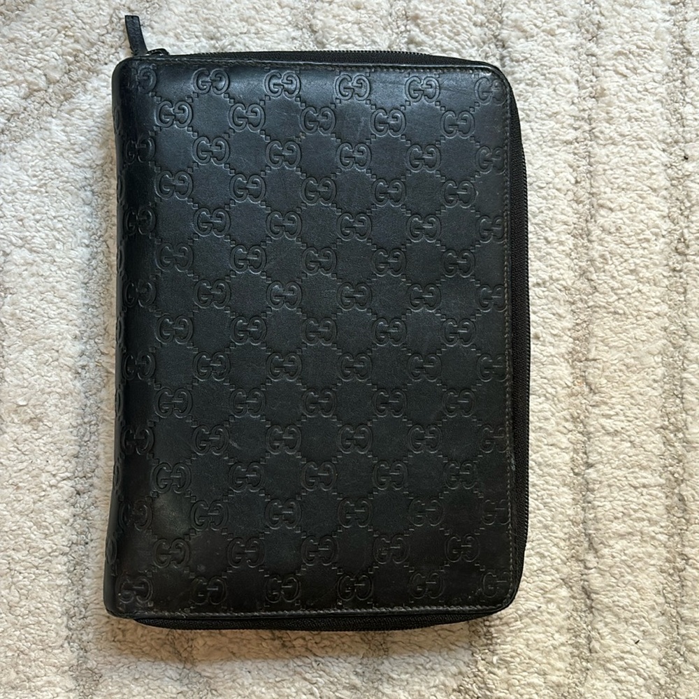 Vintage Gucci leather folio.